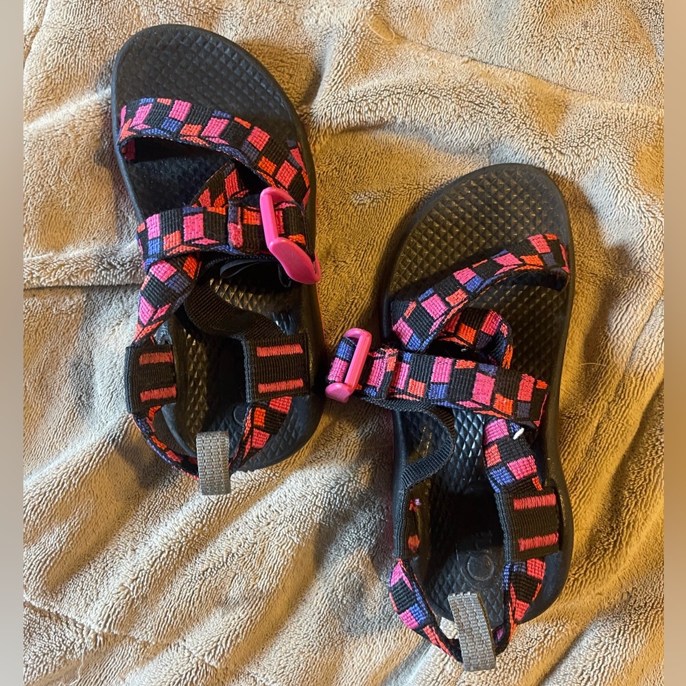 Girls chaos sandals